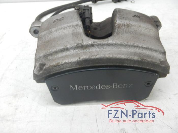 Mercedes-Benz A-Klasse W177 Remklauw Rechts-voor