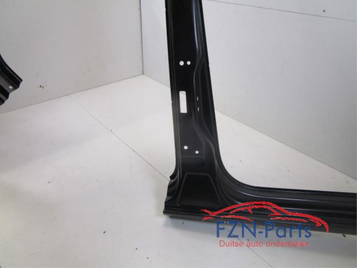 Snijdeel achter Volkswagen Touran (22743995)