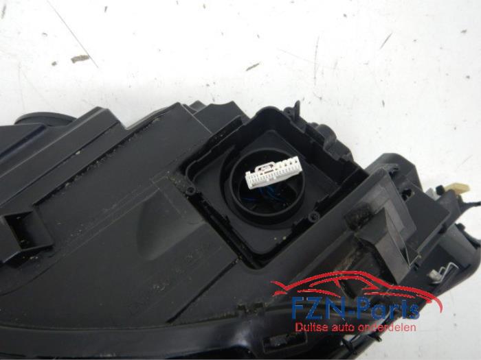 VW Golf 8 5H1 Koplamp LED Rechts R