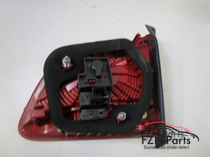 VW Touareg 7P Achterlicht Links-Binnen