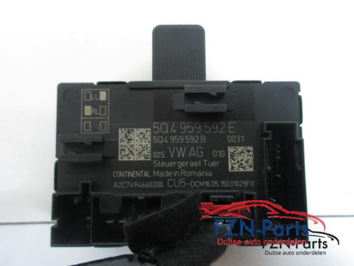 VW Golf 7 Spiegel Rechts R Side Assist ( Zij , Buitenspiegel )