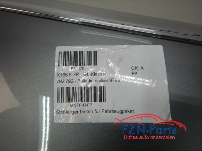 Mercedes-Benz W166 GL Achterbumper 6PDC USA Kleur: Palladiumsilver 9792