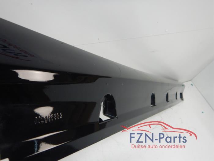 Zijskirt rechts Mercedes ML-Klasse (22727834)