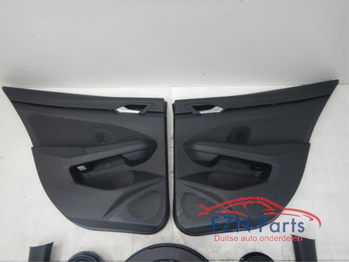 VW Golf 8 Harman/Kardon Speakerset Compleet
