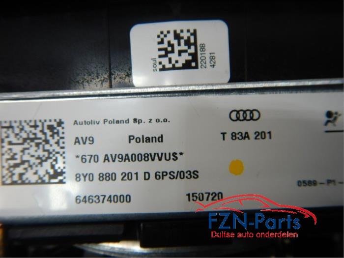 VW Tiguan 5N0 Zijscherm Spatscherm Rechts 2008-2016 LH5X Kleur: LH5X Night Blue Nummer kaartje anders namelijk: