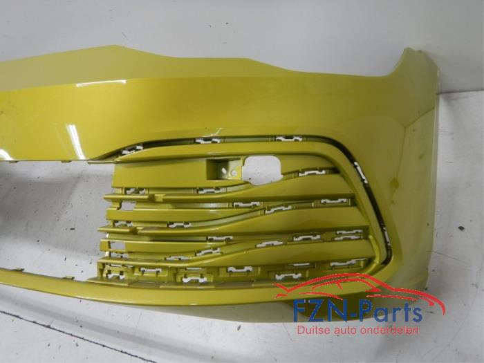 VW Golf 8 Voorbumper Lime Yellow