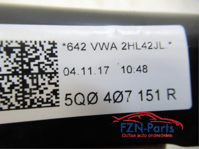 Draagarm links-voor Volkswagen Golf (22727499)