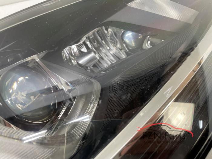 Koplamp rechts Volkswagen Golf (22906563)