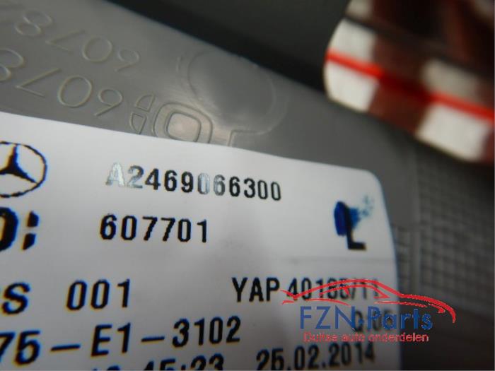 Mercedes-Benz W246 B-klasse Achterlicht Achterklep Links