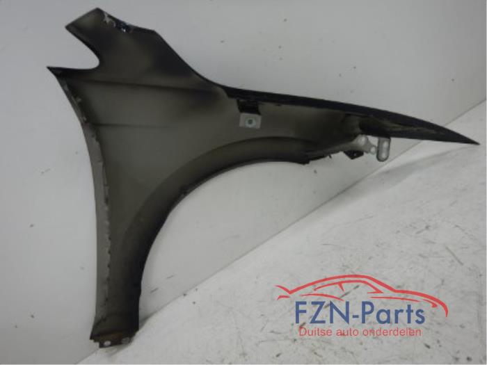 VW Golf 8 Zijscherm Spatscherm Links LI7F Kleur: LI7F Urano Grey