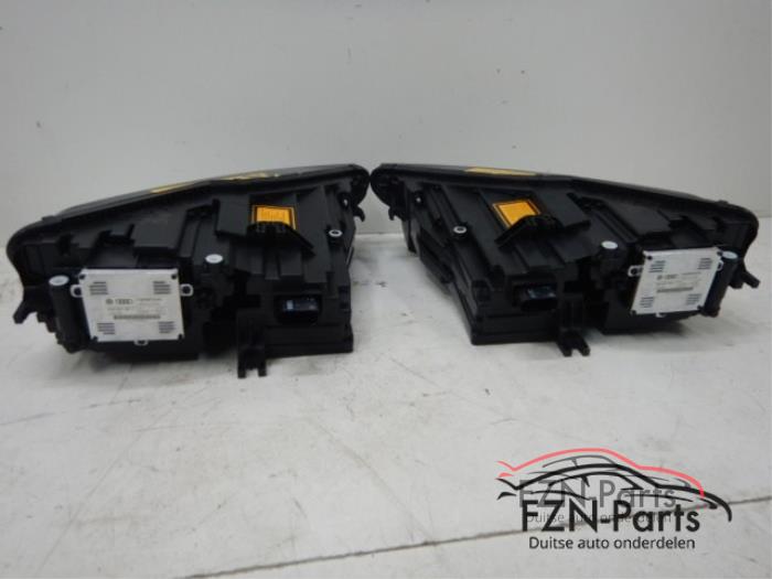 Koplampset links+rechts Audi R8 (22723406)