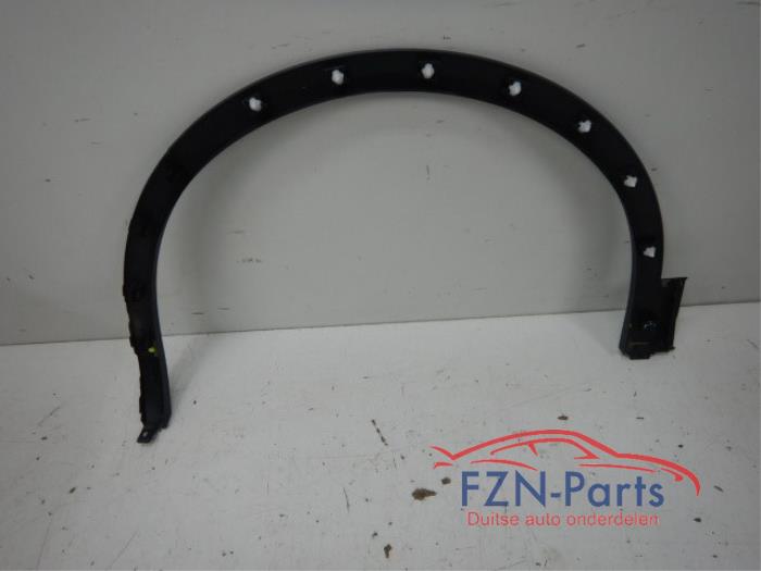 Wielrand achter Volkswagen T-Roc (22740555)
