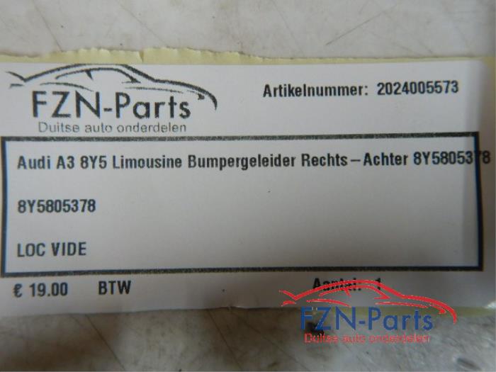 Audi A3 8Y Limousine Bumpergeleider Rechts-achter