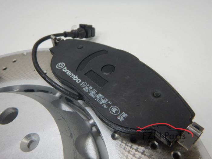 VW Golf 7 GTI Clubsport Remschijven + Remblokken Geventileerd voorzijde 340MM