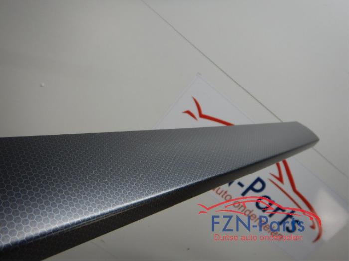 Seat Leon 5F Inleg Dashboard Honinggraat Sierlijst