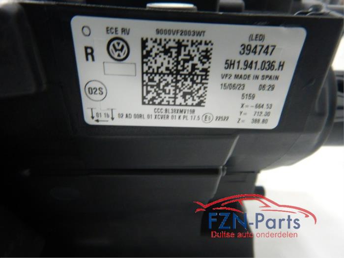 VW Golf 8 Black Edition IQ LED Koplampenset Set L + R