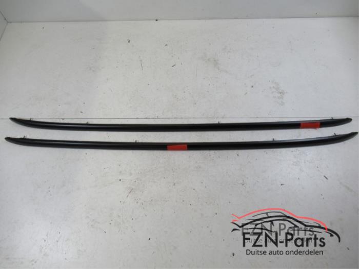 VW Passat B8 3G Variant Dakdragers Set Mat-Zwart Links + Rechts