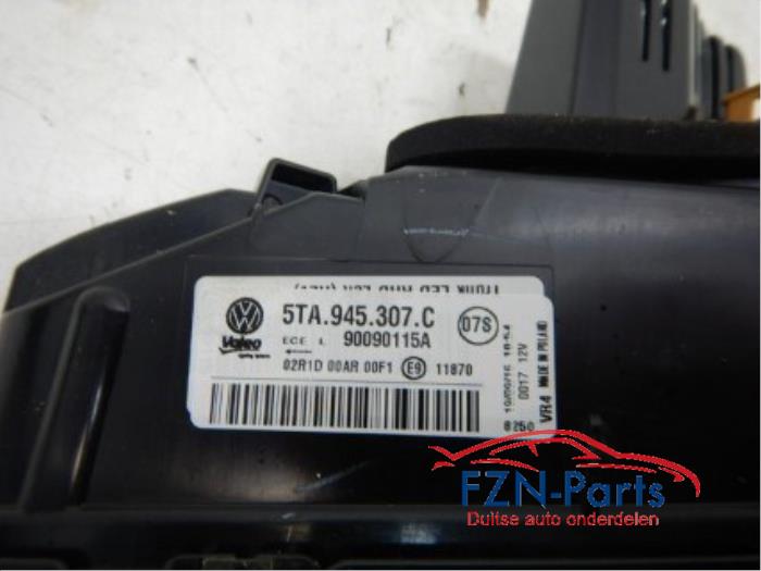 VW Touran 5TA LED Achterlicht Links ( Achterklep )