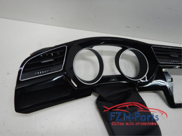 VW Touran 5TA Dashboard Inlegset Hoogglans Zwart