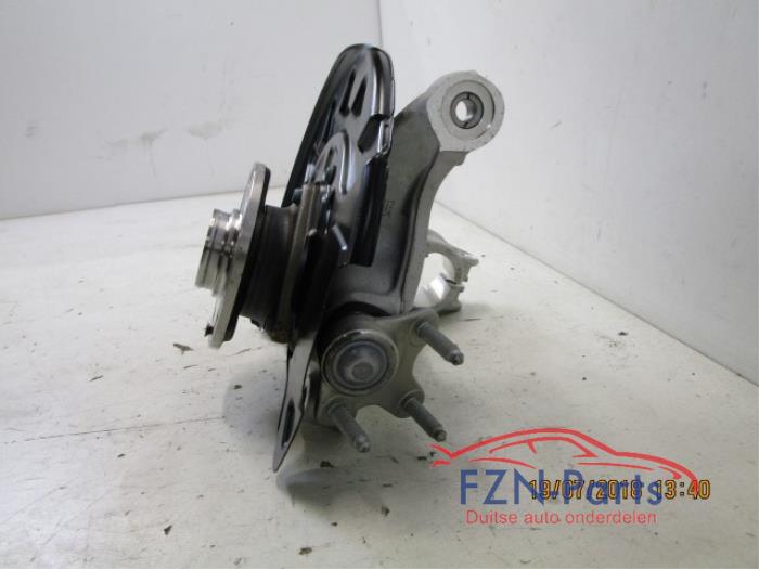 Fusee links-voor Volkswagen Golf (22729826)
