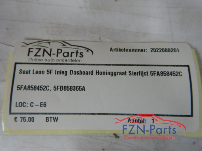 Seat Leon 5F Inleg Dashboard Honinggraat Sierlijst