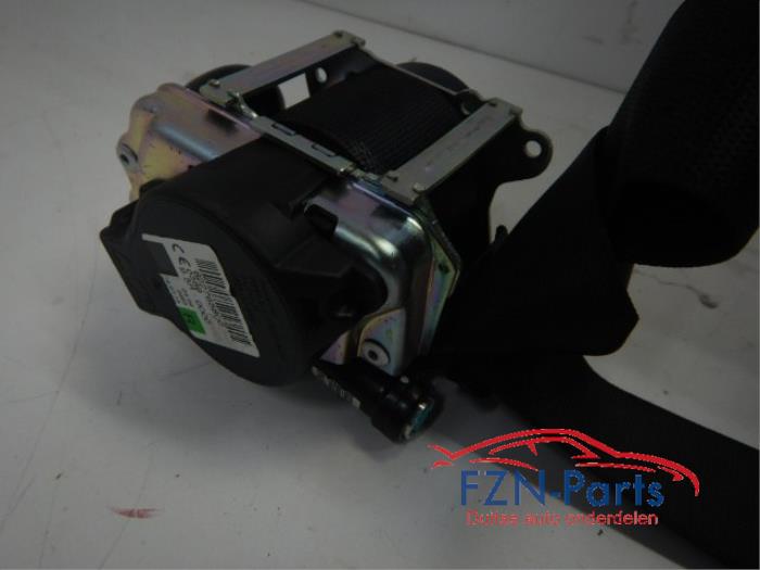 Mercedes-Benz C-Klasse W205 Gordel Rechts-voor A2058600285 C 200 EQ Boost 4-matic (205.078) 131302 01-04-2018 01-05-2021
C 300 e 4-matic (205.054) 137149 01-07-2019 27-11-2022
C 200 4-matic (205.043) 112354 01-04-2015 01-08-2018
C 300 4-matic (205.084) 135948 01-05-2018 01-05-2021
C 220 d (205.014) 130969 01-05-2018 01-05-2021
C 300 EQ Boost 4-matic (205.084) 136351 01-05-2019 01-05-2021
C 300 d 4-matic (205.019) 131844 01-06-2018 01-05-2021
C 400 4-matic (205.066) 108003 01-10-2014 01-11-2020
C 300 e (205.053) 137148 01-07-2019 27-11-2022
C 200 (205.042) 100551 01-12-2013 01-08-2018
C 180 BlueTEC / d (205.036) 106289 01-05-2014 01-05-2018