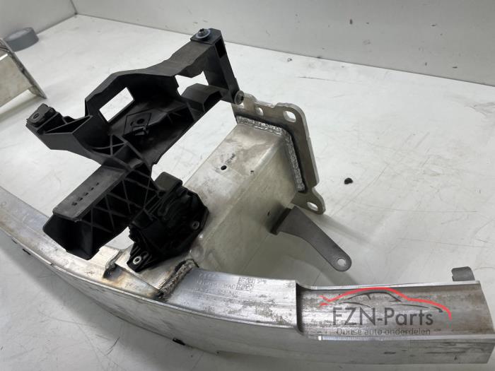 Audi A6 4K C8 Bumperbalk frame voorzijde