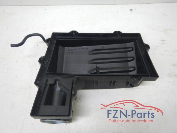 VW Golf 8 2.0 TSI Luchtfilterhuis Bovenzijde