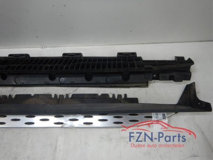 Zijskirt links Mercedes ML-Klasse (22727607)