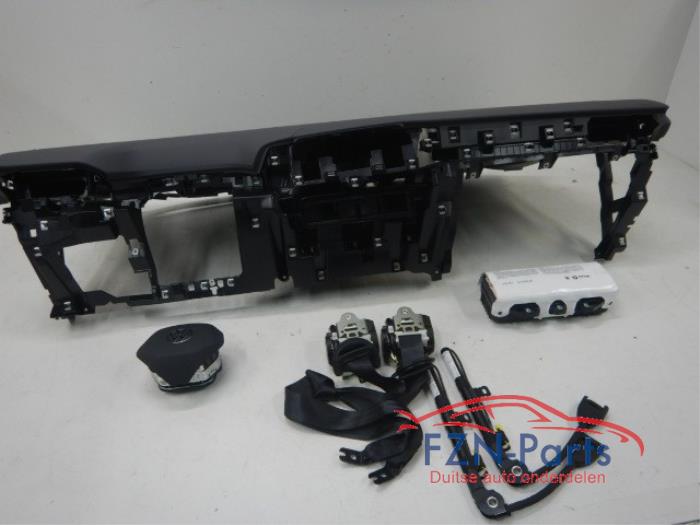 VW ID4 11A Airbagset Dashboard (Airbags, Airbag set) 4x Gordel (Inclusief 2x stoelpatroon)DashboardStuurairbagBijrijdersairbagOude gordels retour, banden niet gesnedenAirbags los pakkenAirbagset, Gordel, Stuurairbag, Bijrijdersairbag, Dashboard, ID4 11A Pure Performance