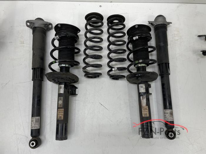 Schokdemper set Volkswagen Golf (22912993)
