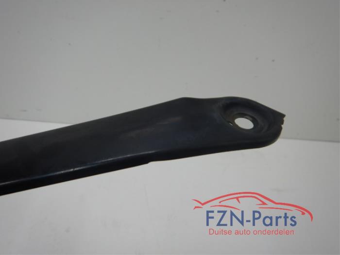 Koplampframe links Volkswagen Golf (22738728)