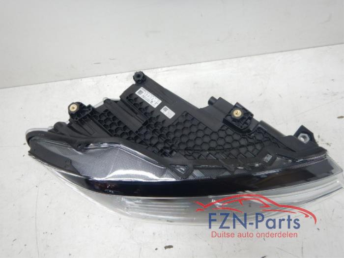 VW Caddy 2K8 Koplamp Rechts VOLLED