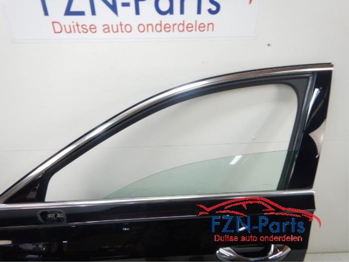 Portier 4Deurs links-voor Audi A8 (22744231)