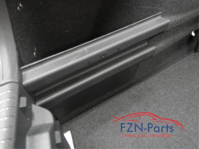 VW Tiguan 5NA Achterklep Bekleding Laadvloer 230V