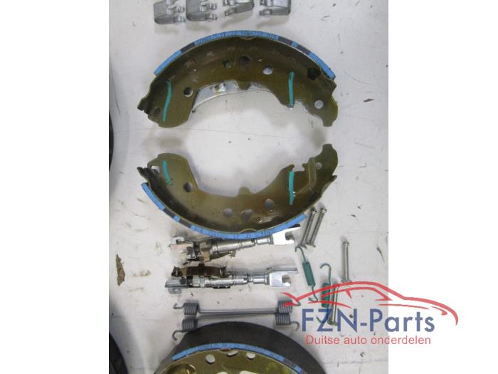 Remschijf achter Volkswagen Polo (22741882)