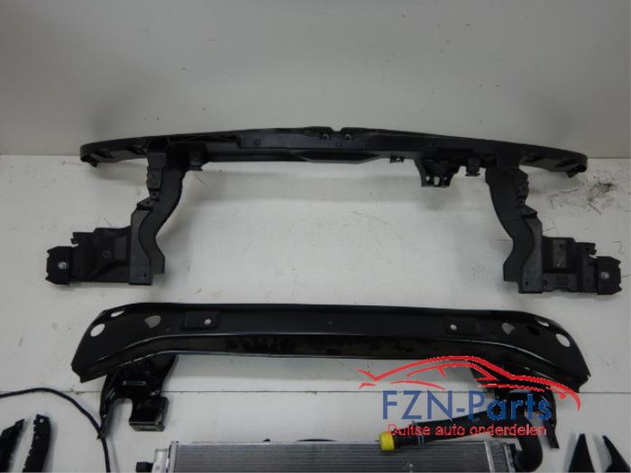VW Transporter T6.1 Voorkop 2.0 TDI 4PDC LED 35/36 Two Tone Kleur: Fortanarot LB3Z/
