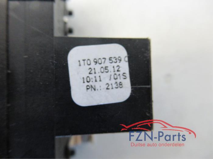 Diversen Volkswagen Touran (22744779)
