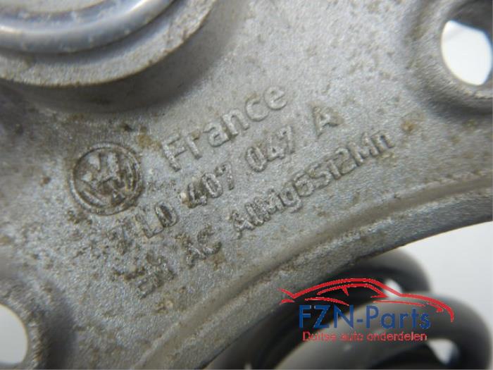 VW Touareg 7L Veerpoot Links-voor