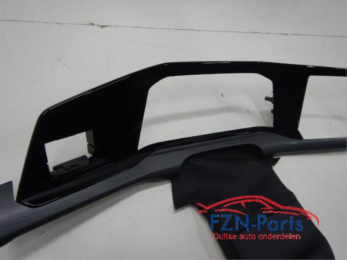 VW Golf 8 Dashboard Inleg Hoogglans Zwart/Grijs