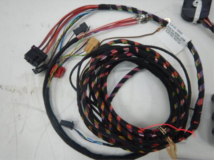 VW ID4 11A Elektrisch Wegklapbare Trekhaak+Module+Knopje