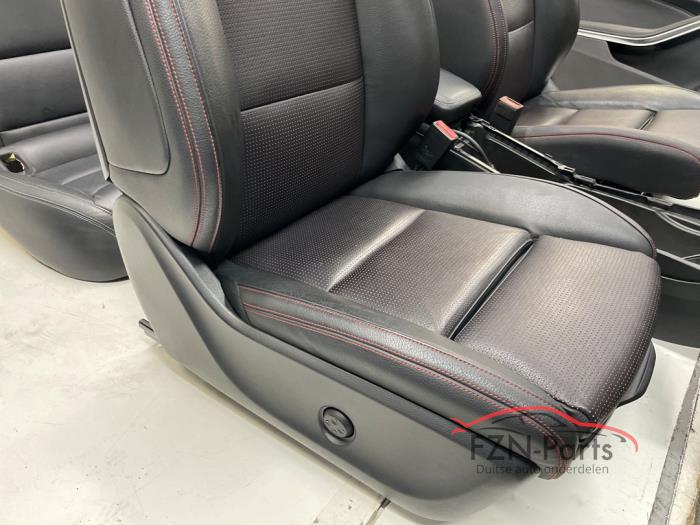 Mercedes-Benz W176 A45 A-Klasse AMG Interieur Leer Leder Memory Verwarnbaar Elektrisch