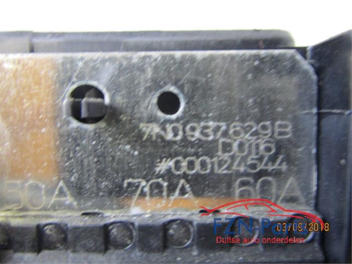 Zekeringkast Volkswagen Sharan (22740936)