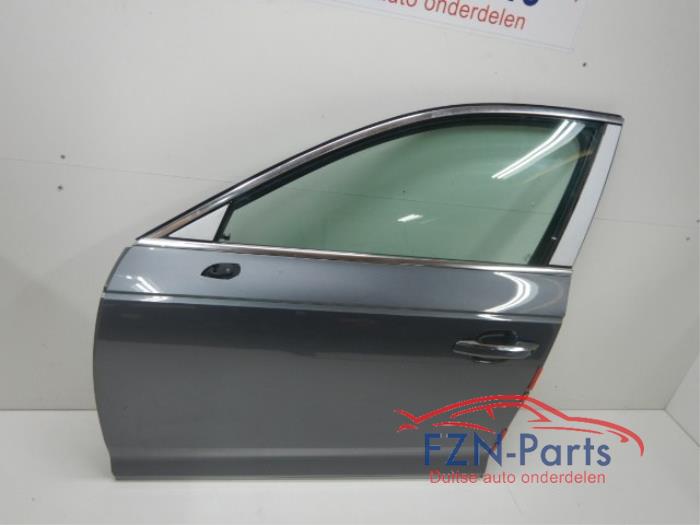 Portier 4Deurs links-voor Audi A4 (22723255)