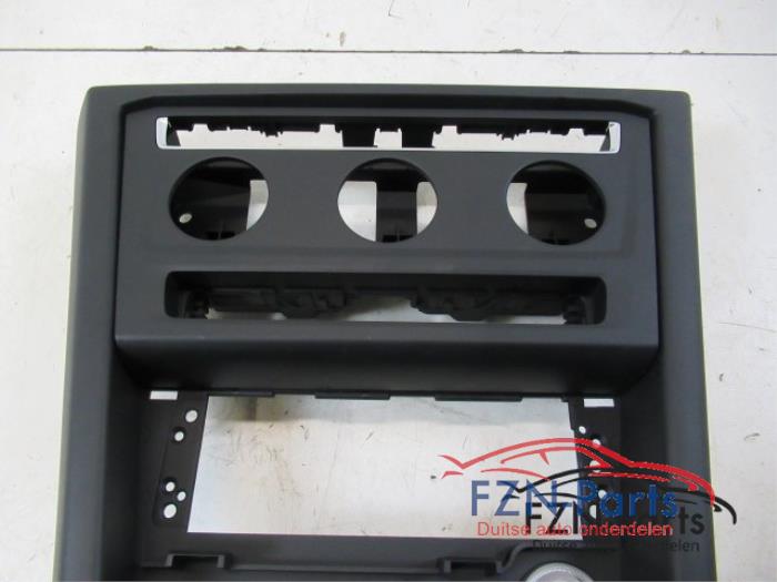 VW Touran 5TA Inleg Middenconsole Climate Control