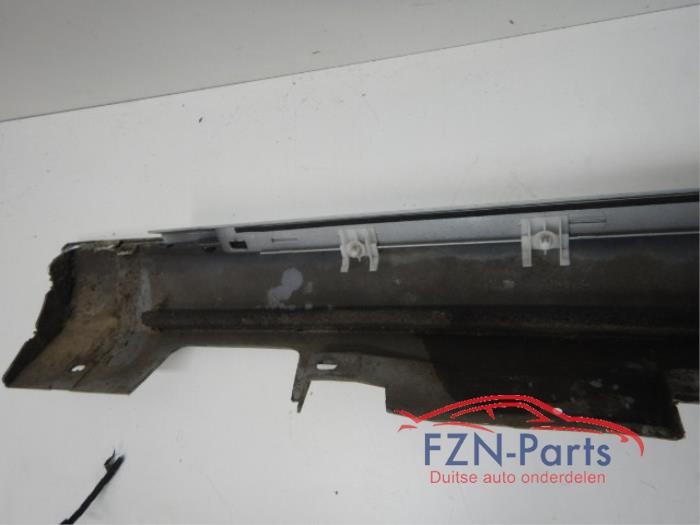 Audi A8 4H Sideskirt Rechts