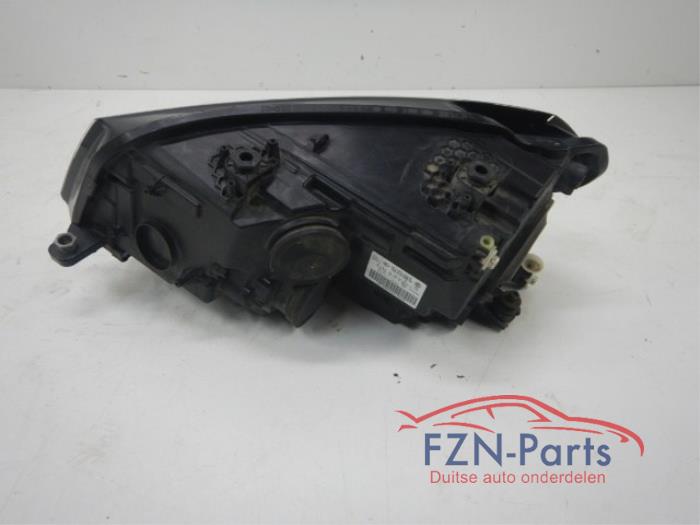 VW Caddy 2K5 Halogeen Koplamp Rechts