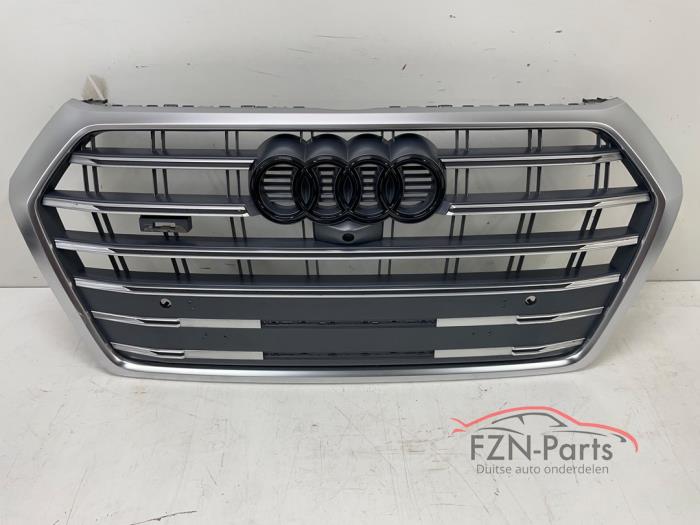 Audi SQ5 80A Grille Voorbumper Grijs Zwarte Logo PDC 360 Cam Voorbereiding