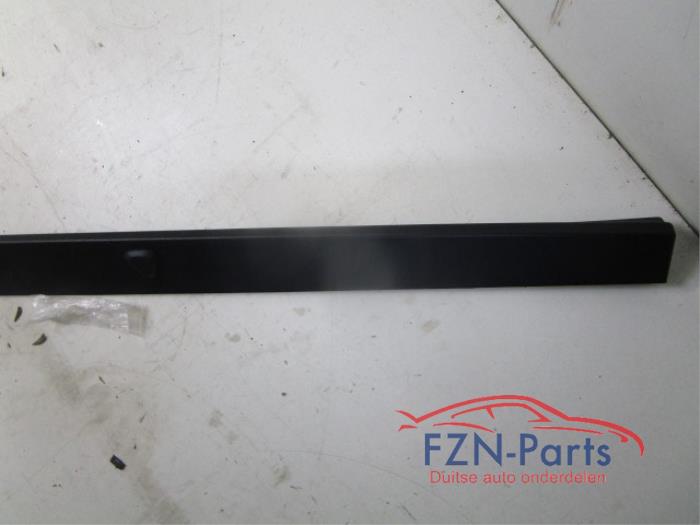 Zijskirt links Volkswagen Golf (22727649)
