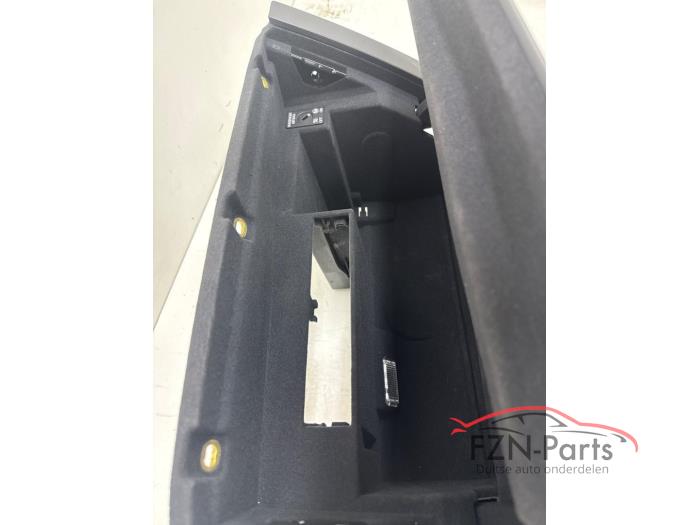 Audi A6 4K Dashboardkastje Met Slot